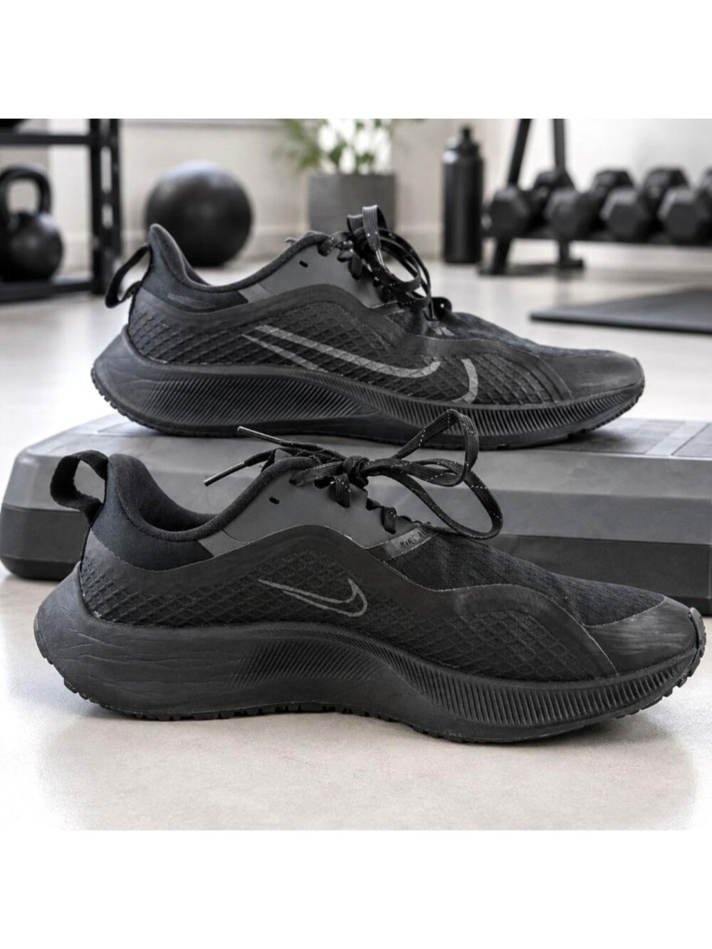 Nike Air Zoom Pegasus 37 Womens Size 10 Black Running Shoes CQ8639-001 Sneakers